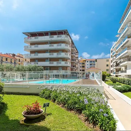 Charming With Swimming Pool * Nizza